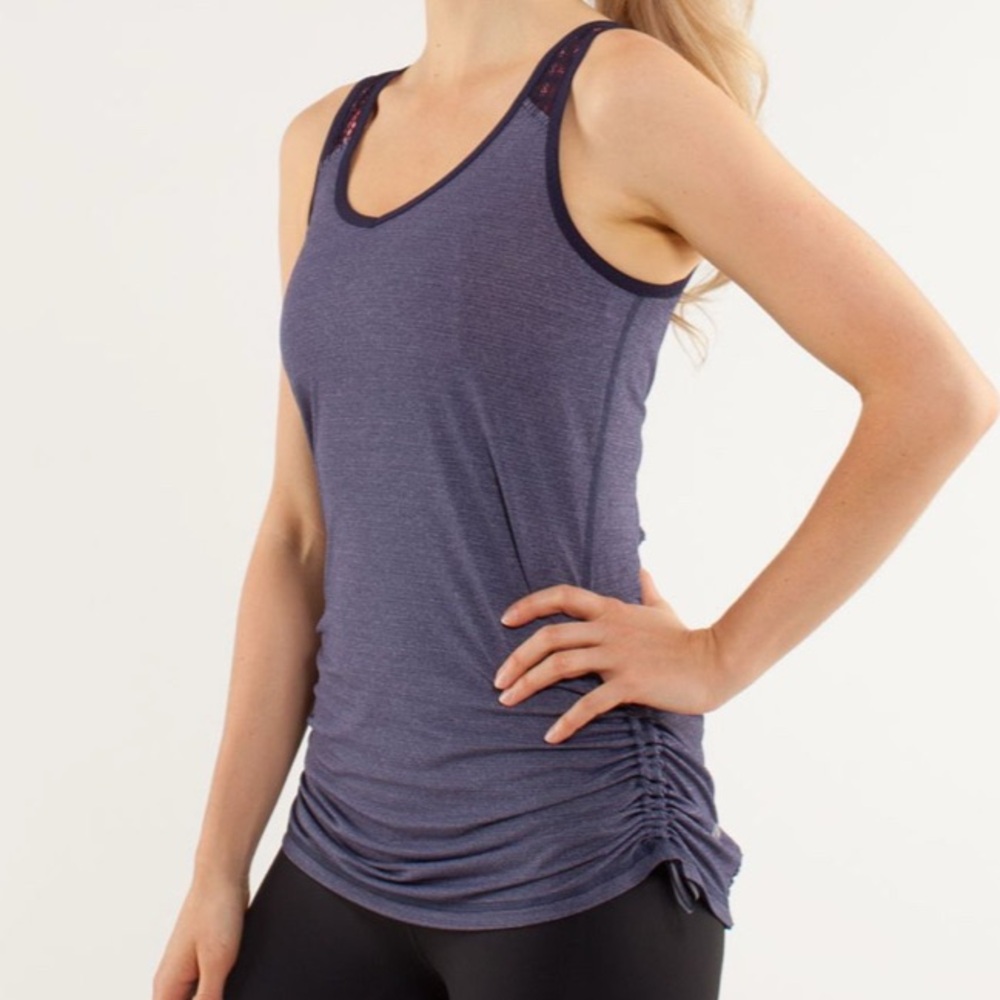 Lululemon Run: Tie And Fly Tank
Deep Indigo size 8
